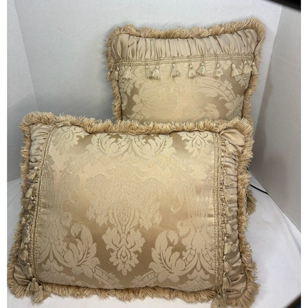 Croscill Home Damask Throw Pillows Gold Champagne Tassel Fringe Set of 2 - Picture 2 of 6
